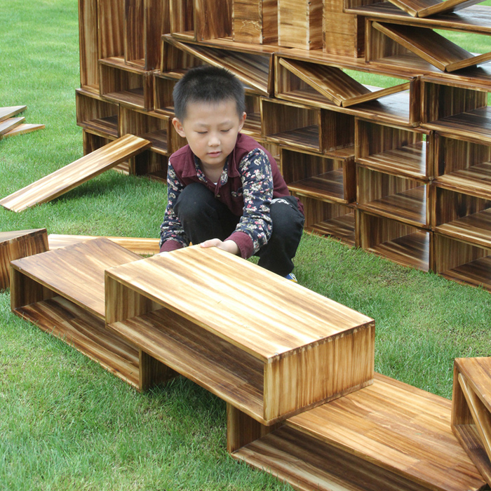 幼儿园户外大型中空碳化炭烧积木大型积木户外木质儿童玩具