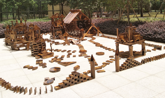 幼儿园大型户外碳化烧搭建大积木木质大积木儿童碳化玩具可定做